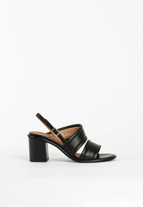 Bukela, Charlotte Sandaletit