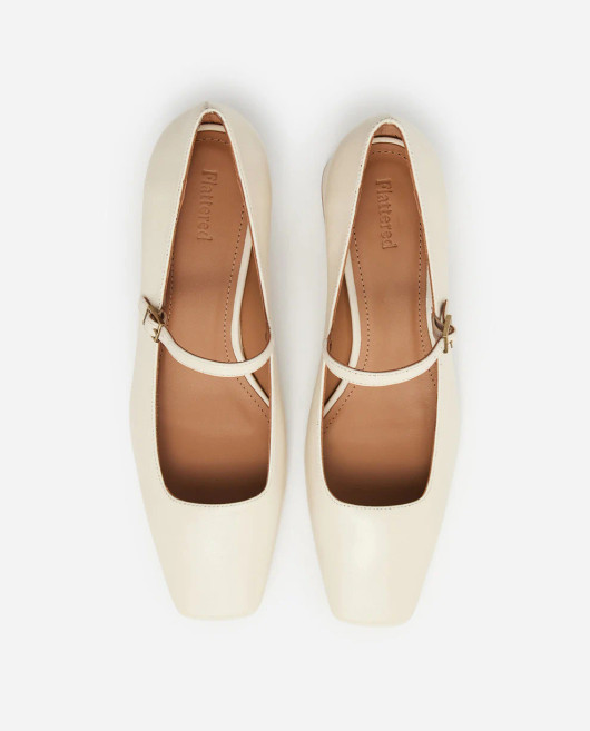 Flattered, Evan Vanilla Heel