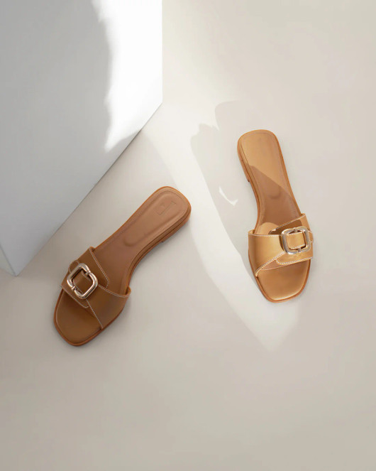 Flattered, Mimi Sandal Cognac