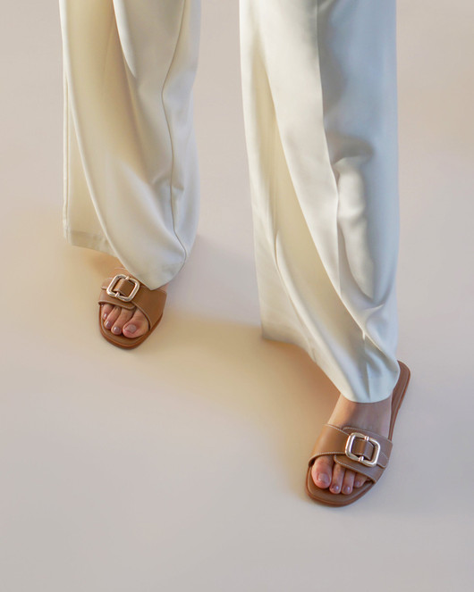 Flattered, Mimi Sandal Cognac