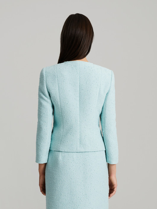 Andiata, Lesley Blazer