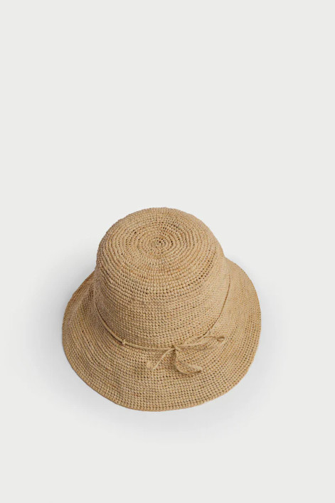 Andiata, Strawia Hat