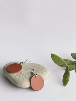 Elina-korvakorut, konjakki