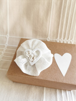 Pinni, valkoinen kukinto sydän