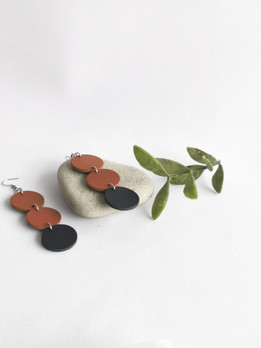 Elina-korvakorut, konjakki-konjakki-musta