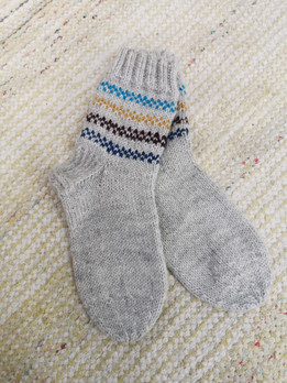 Neulesukat, harmaa 39-40