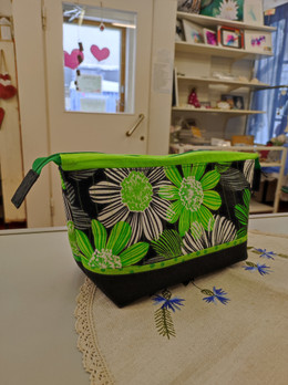 Toilettipussi, Vihreät kukat