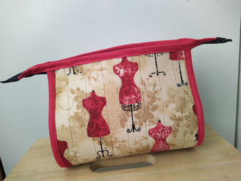 Vetoketjullinen pussukka, Mallinuket