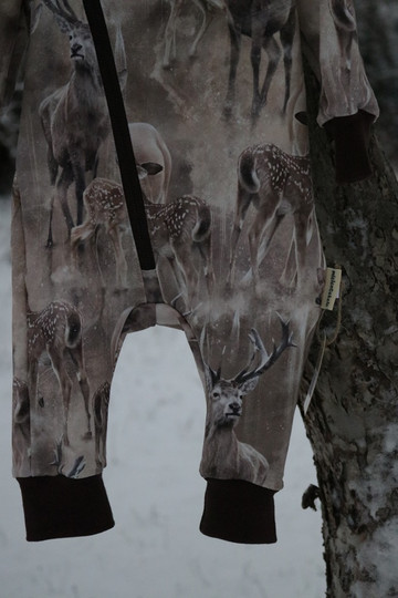Peuraperhe -jumpsuit, 62