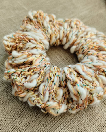 Neulottu Scrunchie kimalle
