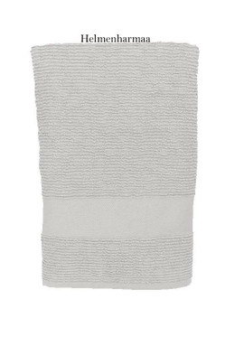 Kaarna-malliston kylpypyyhe nimikoituna