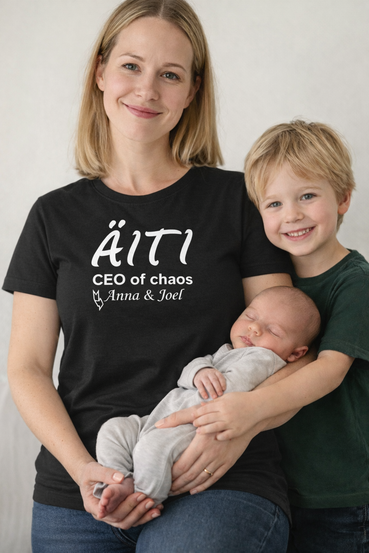 ÄITI – CEO of chaos -paita lasten nimillä