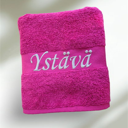 Nimikoitu kylpypyyhe 70x140