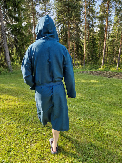 Kevyt kylpytakki pestystä pellavasta Petrooli 