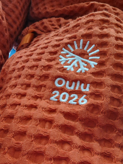 Oulu2026 kylpytakki