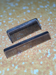 Flat handle comb