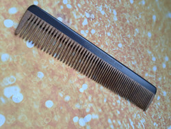 Flat handle comb