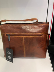 HOUSE OF SAJACO Nahkainen olkalaukku