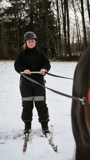 Hiihtoratsastusvaljaat