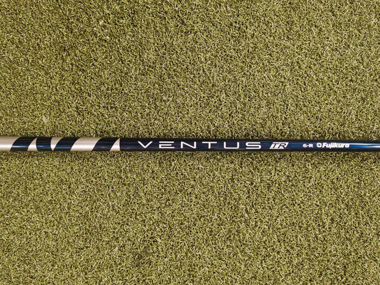 Uusi puu 3:n / Spoonin varsi, Fujikura Ventus TR Blue, Regular, 1 kpl