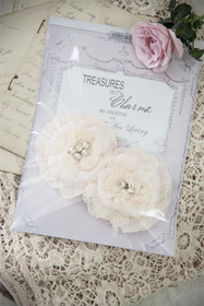 Jeanne d'Arc Living  Pitsikukka Puuteri