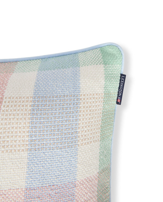 Monivärinen ruudullinen tyynynpäällinen 50x50