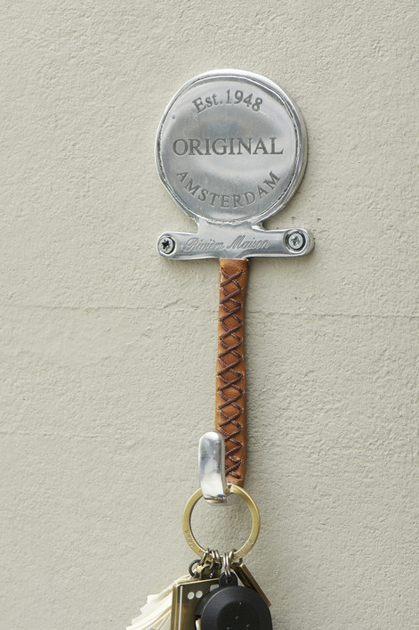 RM EST 1948 Hook
