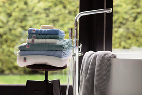 Raidallinen Original pyyhe  white/blue