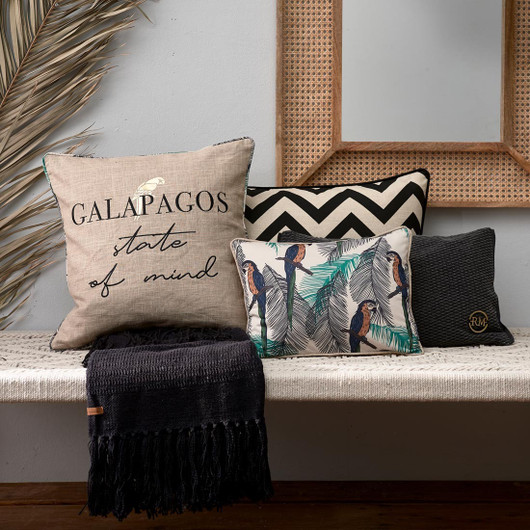 Treasure Macra Throw black 170x130