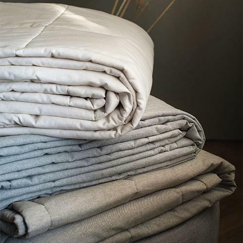 Päiväpeite Vilja 270x260 cm luonnonvalkoinen