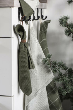 Tiskirätti Mynte neulottu tummanvihreä, Ib Laursen 