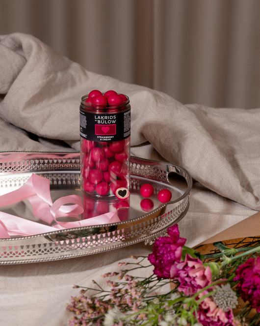 Regular LOVE strawberry & cream 295g