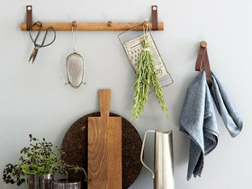 Ekta Living naulakko neljällä koukulla, savustettu tammi