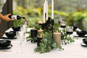 Uyuni Led-kruunukynttilä valkoinen 2,3 x25 cm, 2kpl/pakkaus