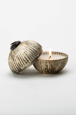 Tuoksukynttilä koriste 