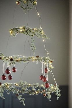 Keinotekoinen setriköynnös kävyillä 180 cm