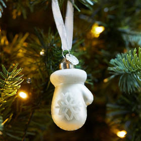 Snowflake Glove joulukuusenkoriste Riviera Maison