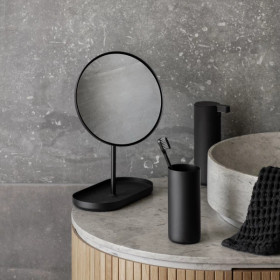 Caro Black käsipyyhe 50x100