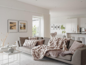 Misty tekoturkistyyny Sand L 40x60