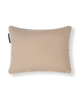 Logokoristetyyny luomupuuvillaa 40x30 cm, beige/valkoinen