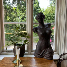 Lady -Figuuri /torso tummanruskea