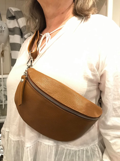 Vyötärölaukku nahkaa, Ruskea, Peura