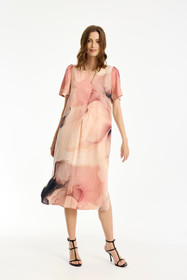 Frederika mekko, In Front