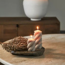 Twisted Pillar Candle 6,5x9, Flax, Riviera Maison