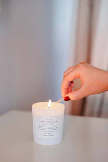 Tuoksukynttilä AFTER THE RAIN, Lavlier