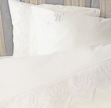 Tyynyliina | Vanhanajan Valkoinen