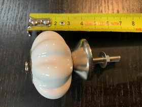 Keraaminen vedin, kukallinen