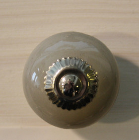 Keraaminen vedin, beige, pyöreä