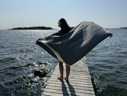 RELAX 430g, musta 100x180cm , Hamam pyyhe (ripustuslenkki)