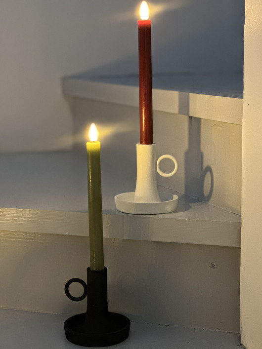 Punainen (2kpl) 24 cm, LED-kruunukynttilä + kaukosäädin (ajastin)